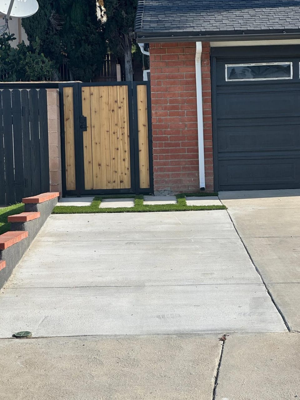 Private Suite 30 Day Stay Near CSUN Parking Included Apartment in Northridge