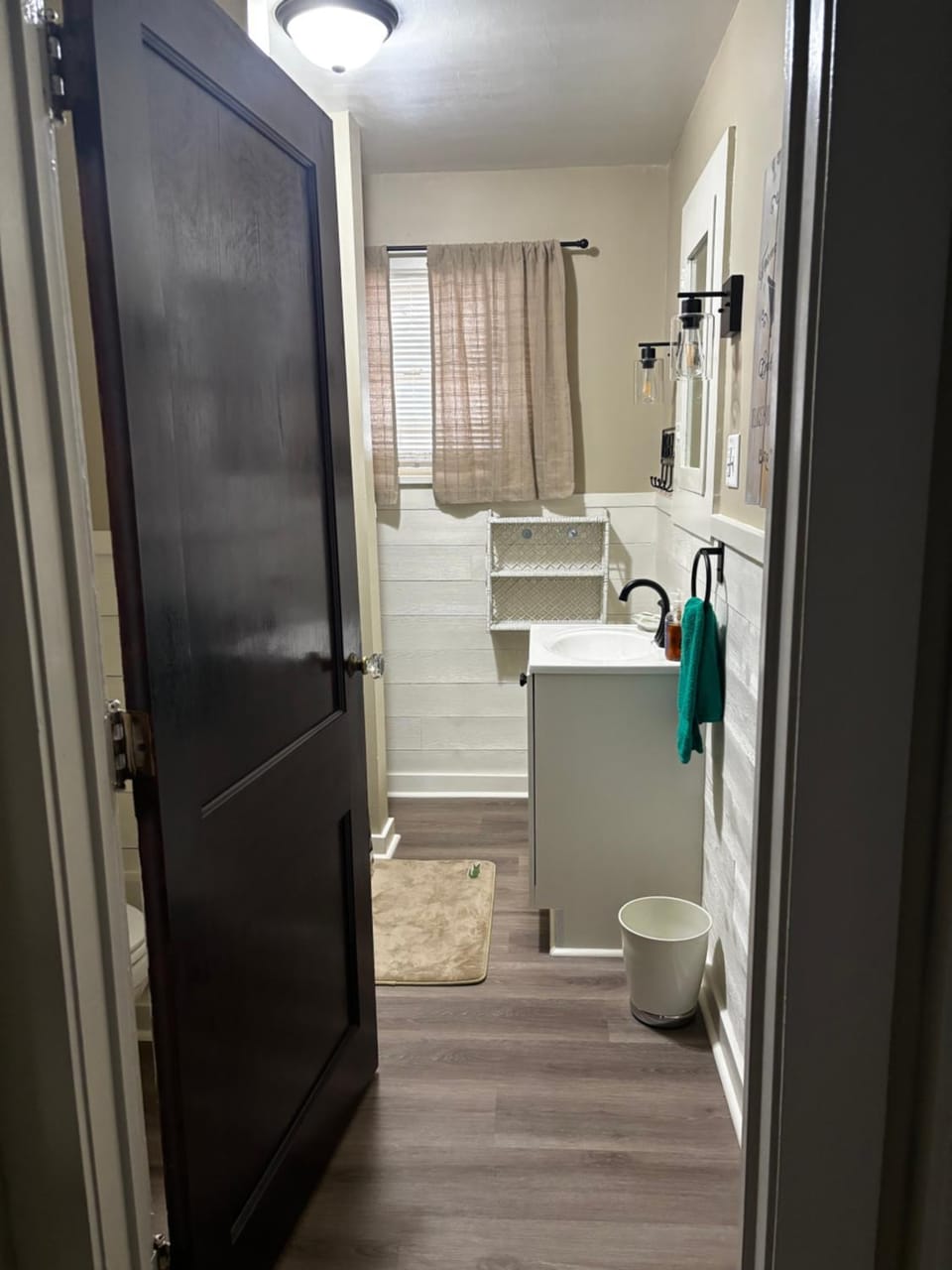 The Inn on Holgate Avenue Suite II Upstairs Apartment in Ohio
