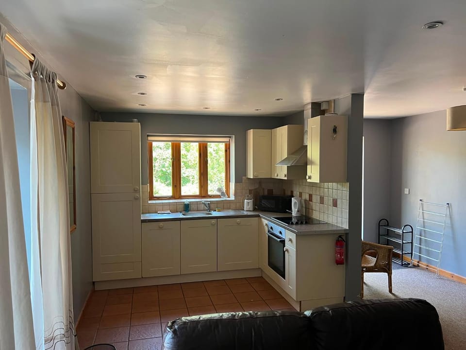 Wharf Country Cottage Whipcott Water Holcombe Rogus Somerset TA21 House in Wellington