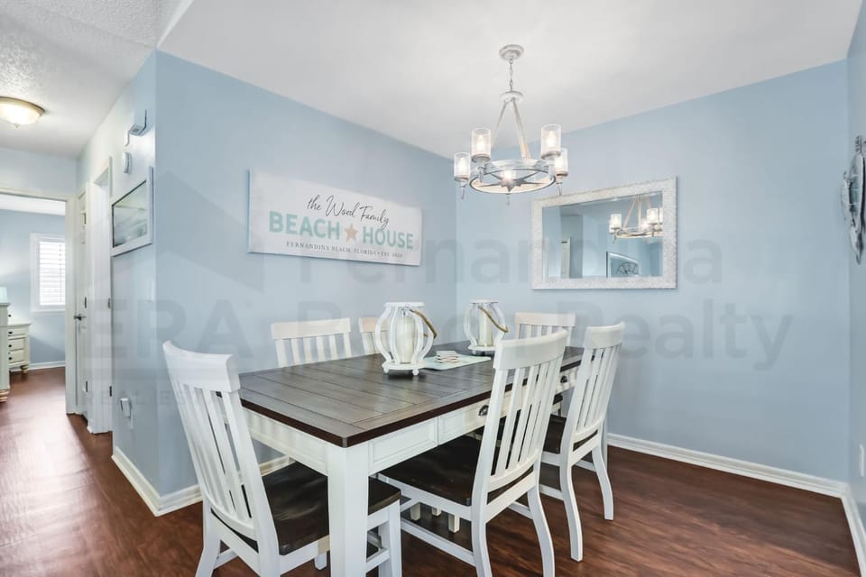 New Listing! Dog Friendly! Walk to Ocean! House in Fernandina Beach