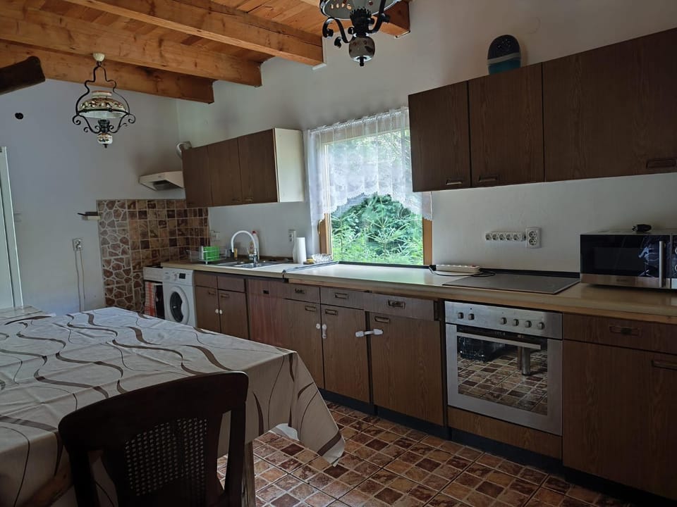 Várpatak Guesthouse House in Romania