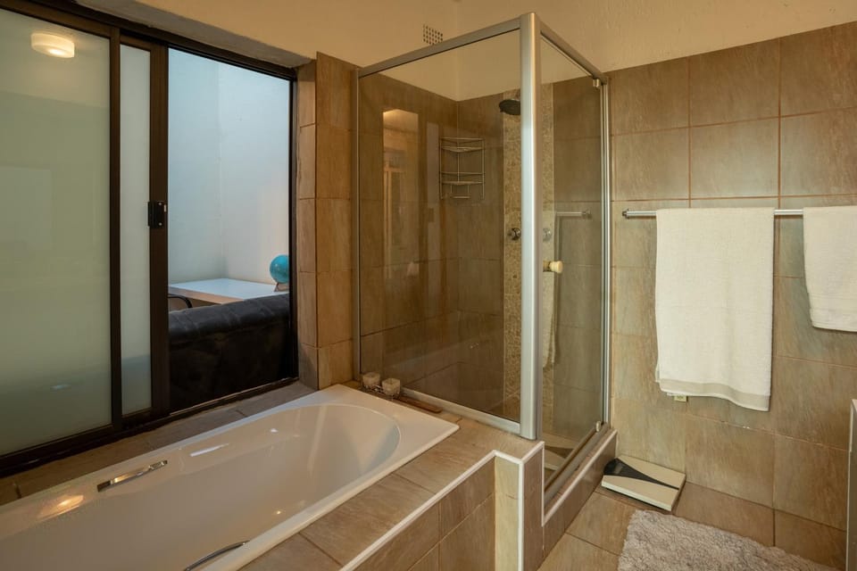 Shower, Bathroom, Bath, towels