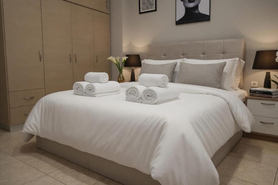 Piraeus Royal Studio No 1 Apartment in Pireas