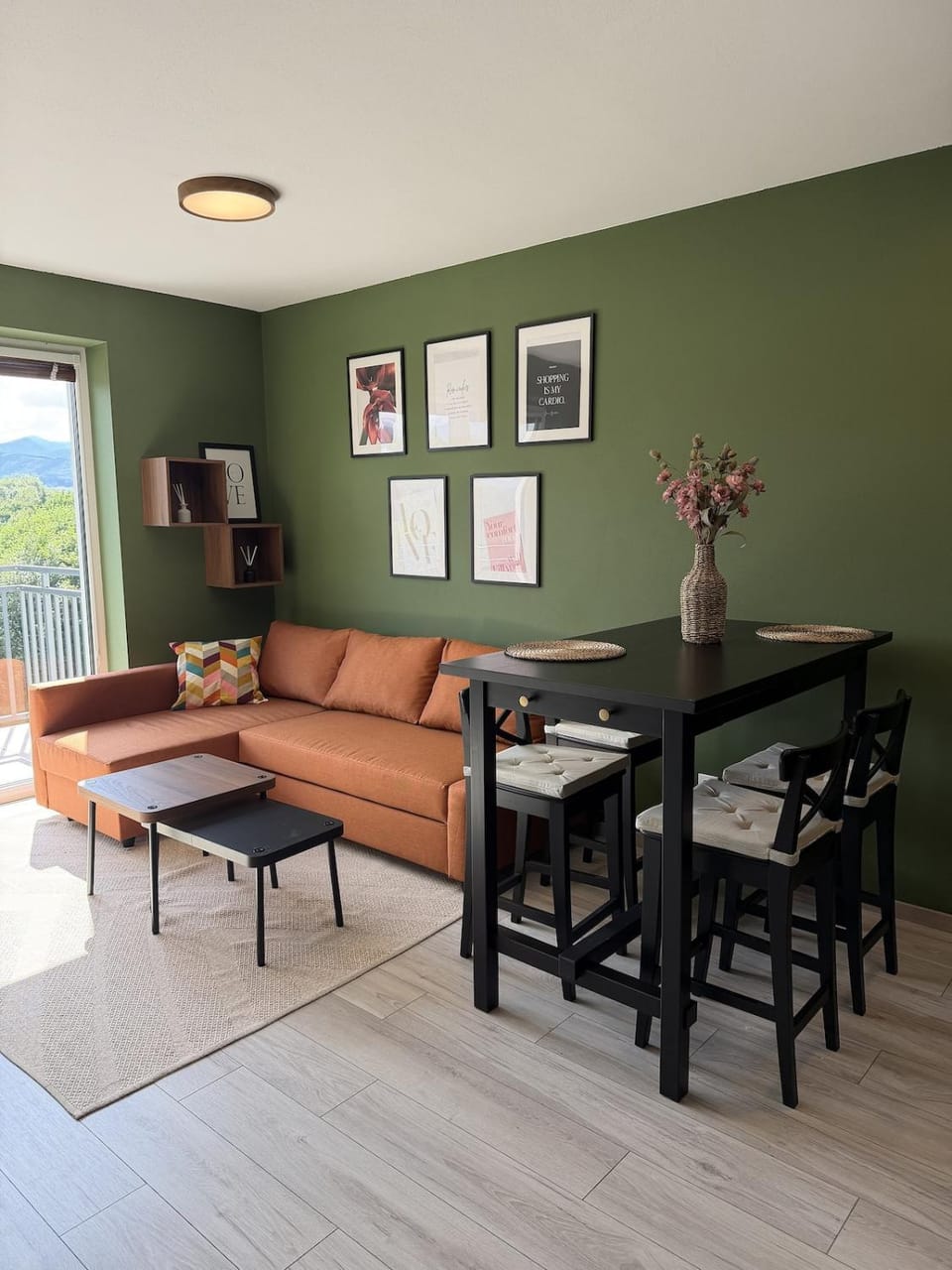 Living room, Dining area