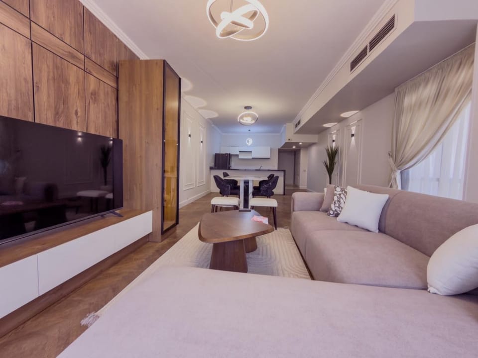 Nile & Pyramids View Residence Apartment in Cairo Governorate