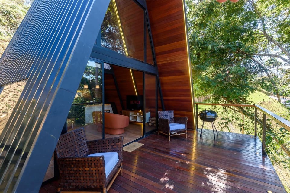 Romantic Cabin with Hot Tub | Canto da Serra 43B Cabin in State of Rio de Janeiro