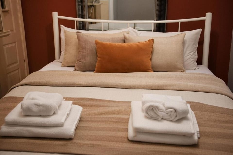 Piraeus Royal Studio No 2 Apartment in Pireas