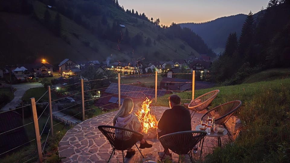 Night, Natural landscape, BBQ facilities, Mountain view