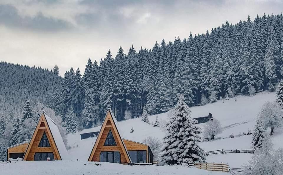 Property building, Winter, Mountain view