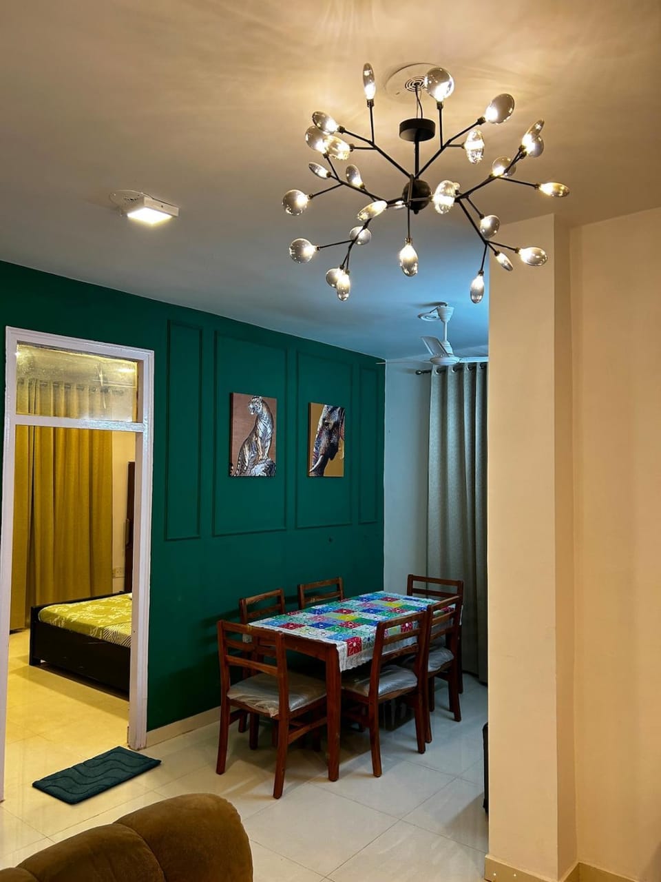 The Designer 3BHK near Qutub Minar Apartment in New Delhi