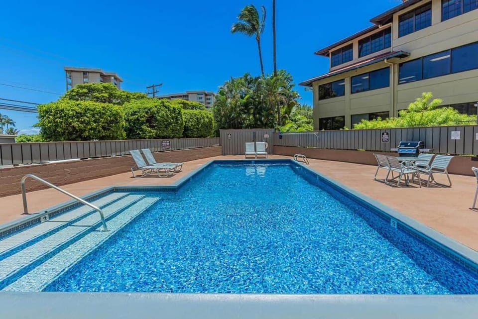 Malie Kai"Calm & Tranquil Ocean Oasis House in Napili-Honokowai