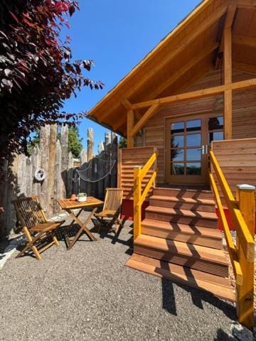 Property building, Balcony/Terrace