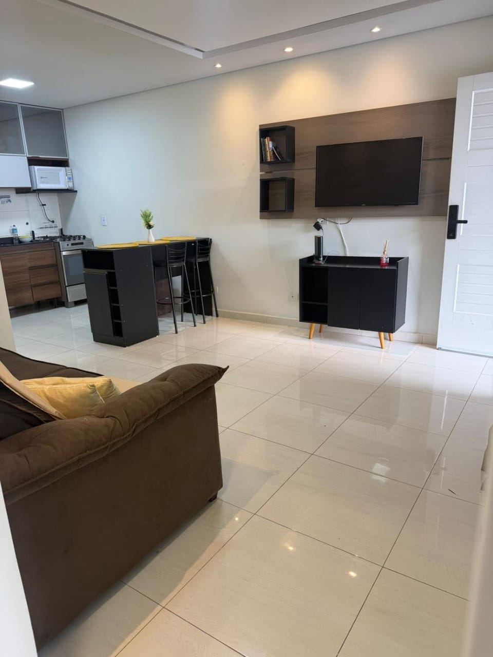 TV and multimedia, Kitchen or kitchenette, Living room, Seating area, oven, pet friendly, stove