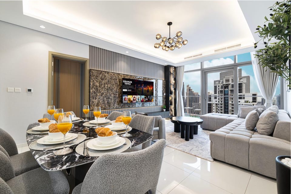 TV and multimedia, Living room, Dining area