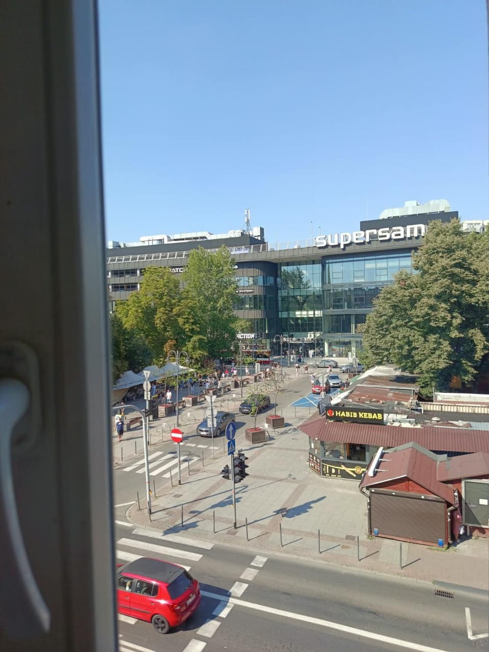 City view, Street view, Location