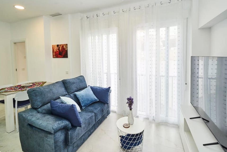 Communal lounge/ TV room, Living room