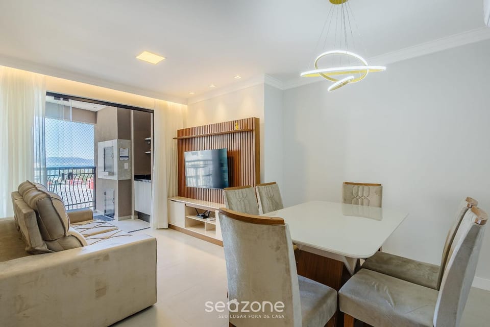 TV and multimedia, Living room, Dining area