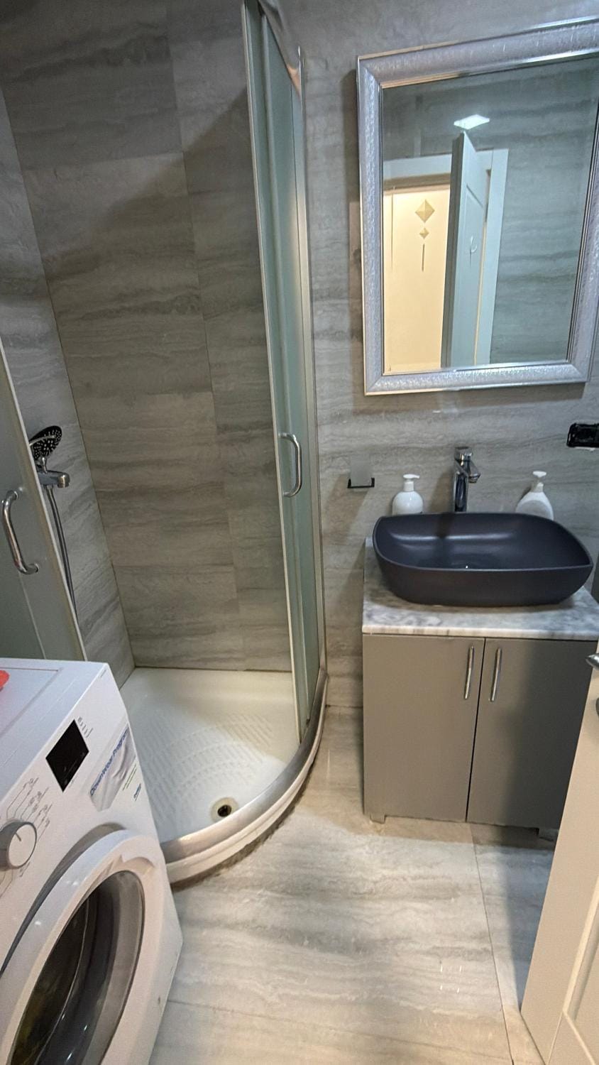 Shower, Bathroom, washing machine