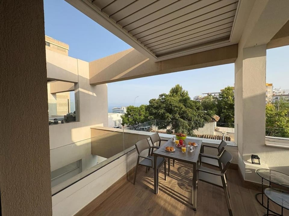 Brisa Del Carmen - Center - Plunge Pool - Sea View Apartment in Torremolinos