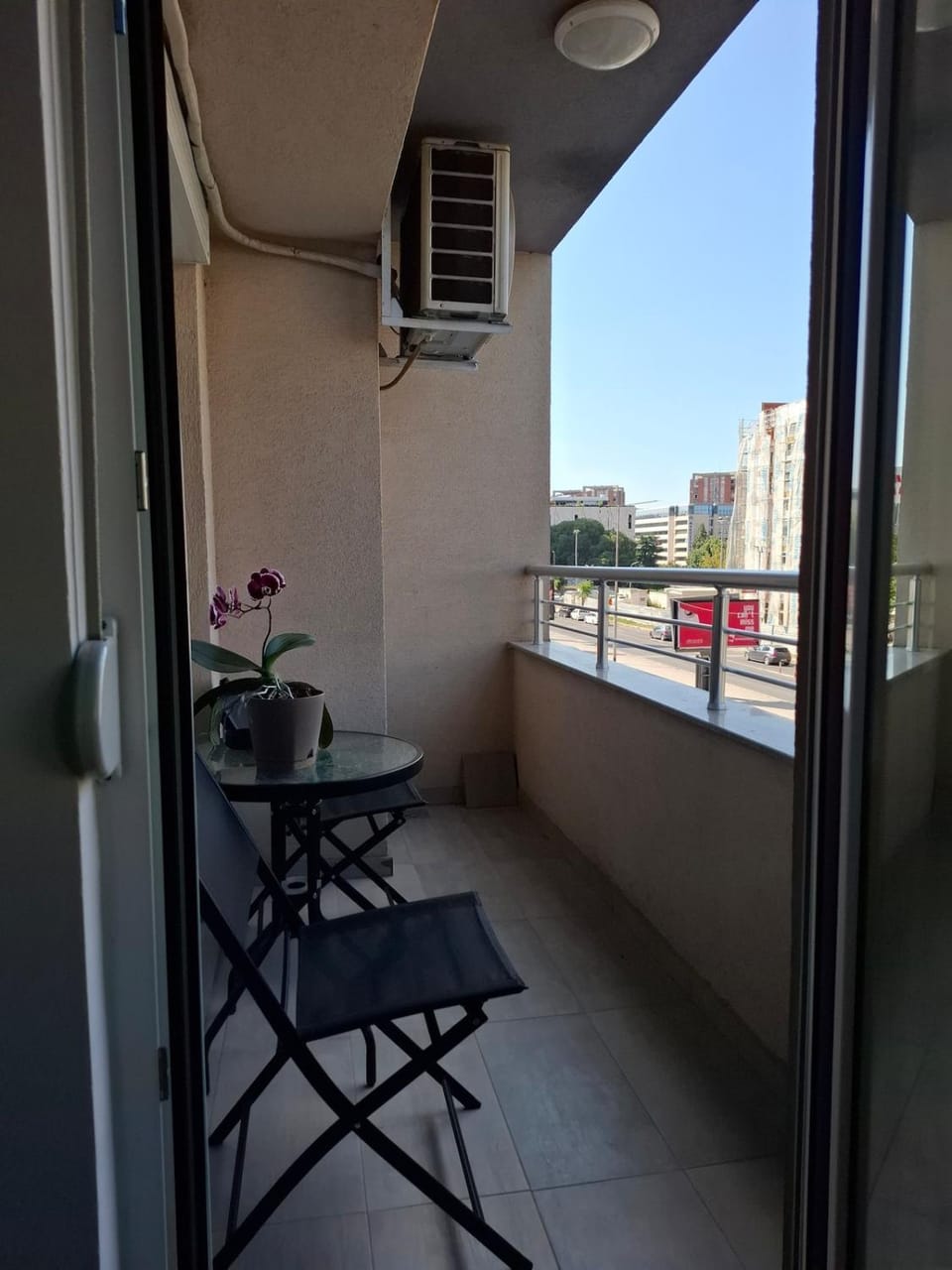 Luxe Haven Suite Center Free Parking Apartment in Skopje