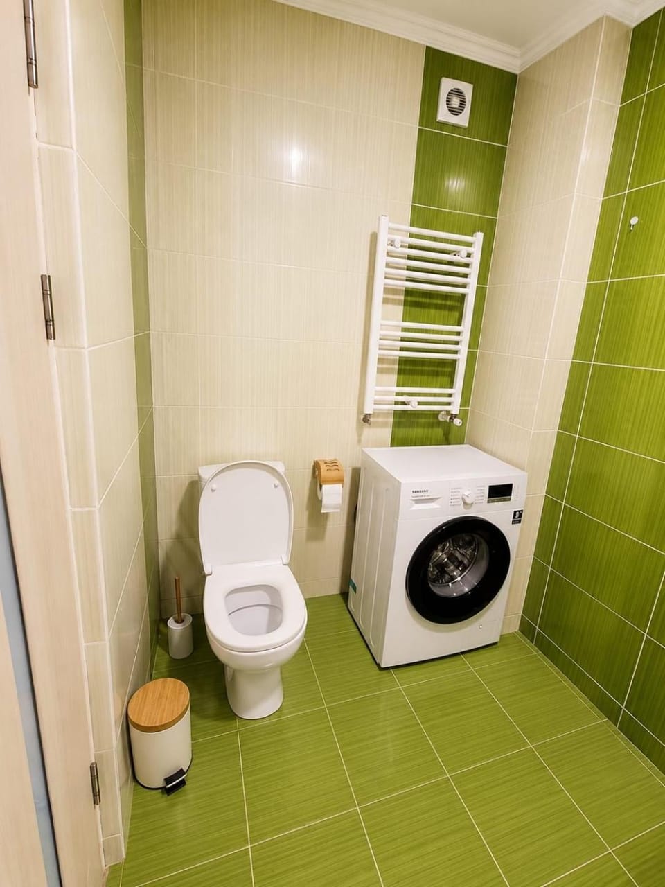Modern Apartment Free Parking Ideal for Business & Couples Apartment in Chișinău