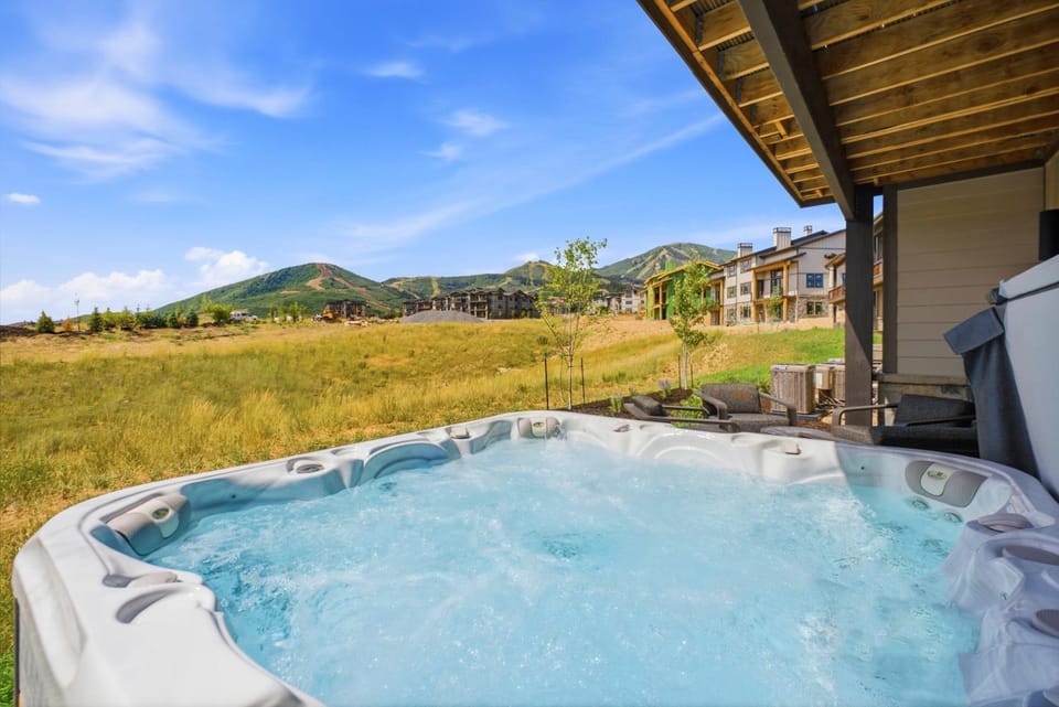 Keetley Vista at Deer Valley House in Jordanelle Reservoir
