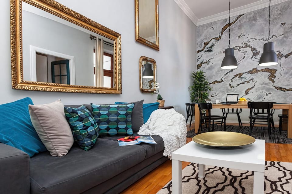 Living room, Seating area