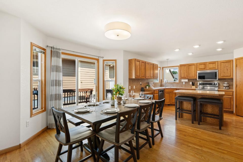 Day, Kitchen or kitchenette, Dining area, furniture, kitchen