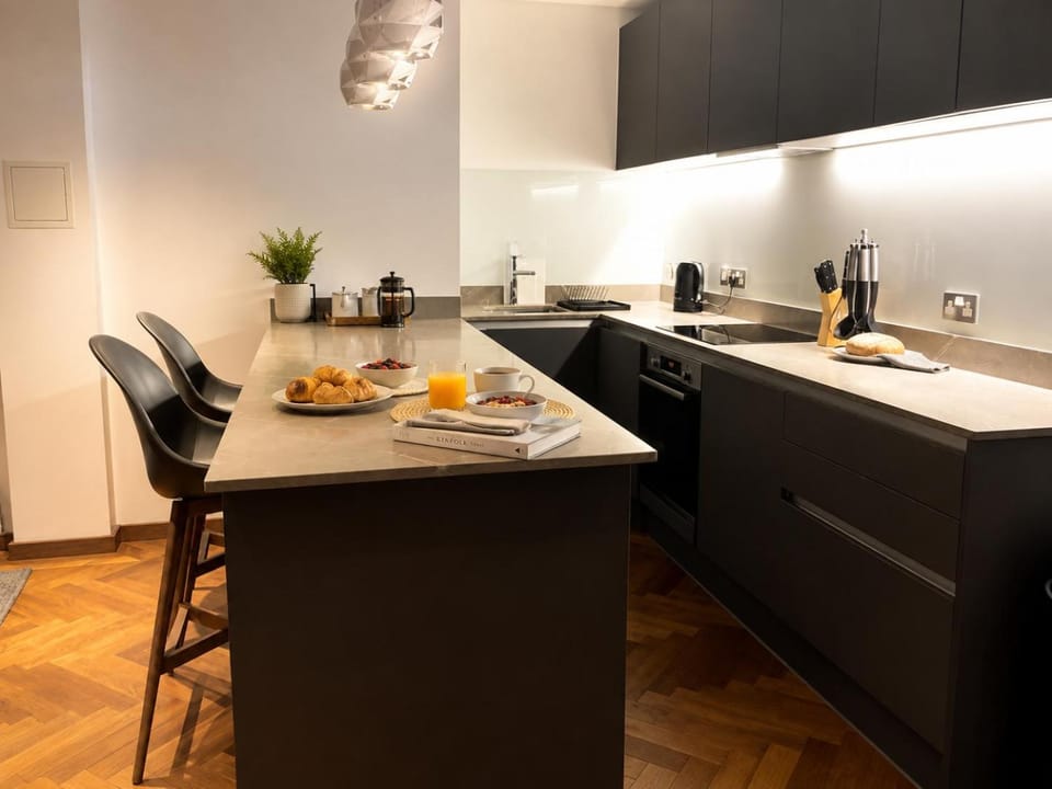Skypoint Suites Apartment in London Borough of Southwark