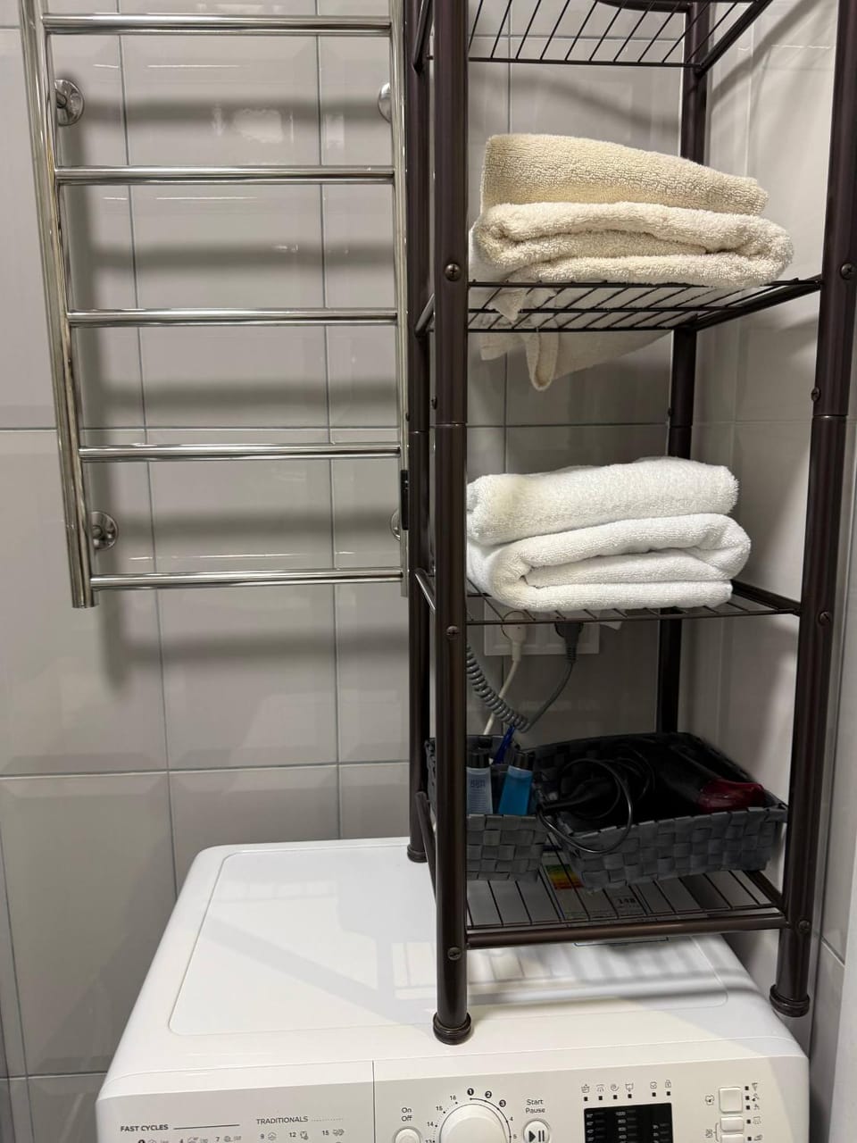 hair dryier, towels, washing machine, dryer