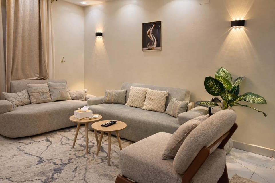 Charming Luxury 3BDR Compound - 15 Mins from CAI Apartment in New Cairo City
