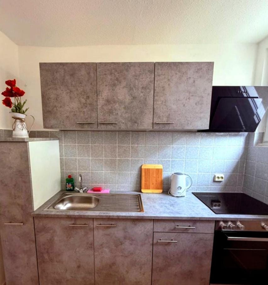 Coffee/tea facilities, Kitchen or kitchenette