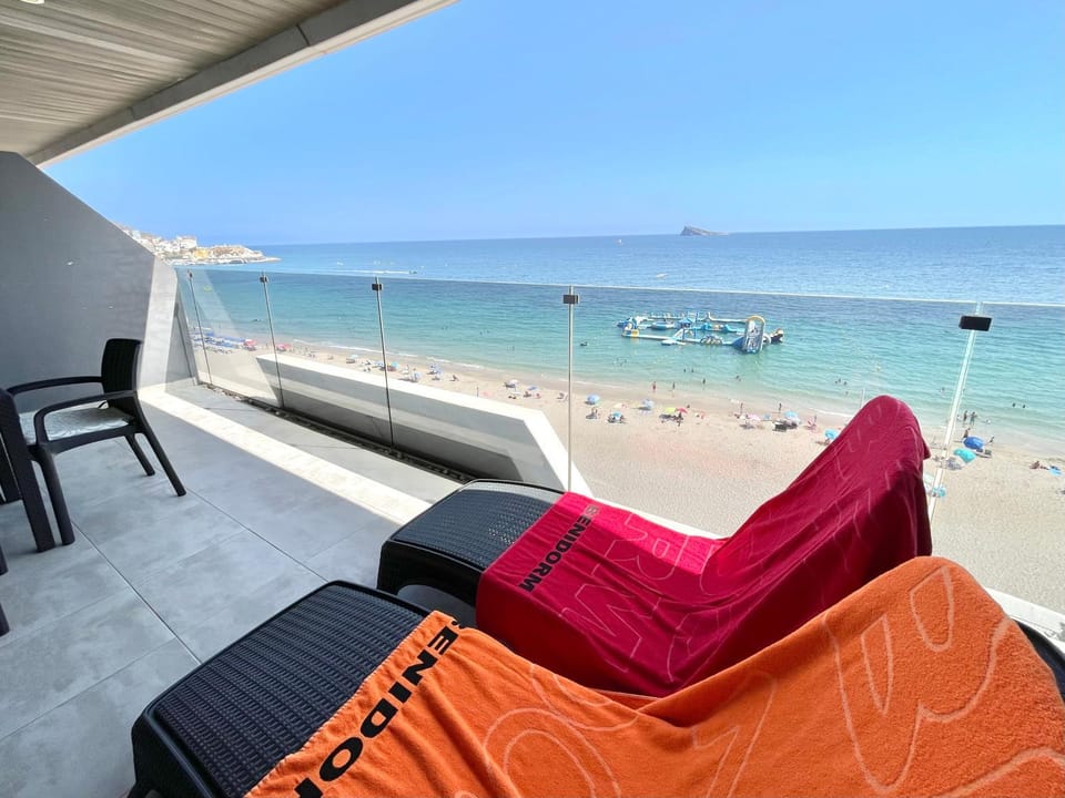 Sea view, sunbed