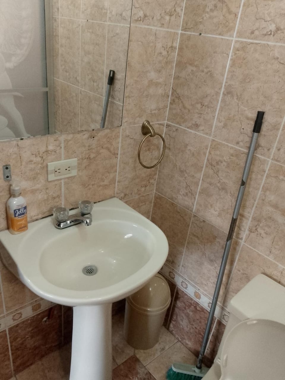 Hermoso departamento con vista al parque para 8 personas en el centro histórico Apartment in Cuenca