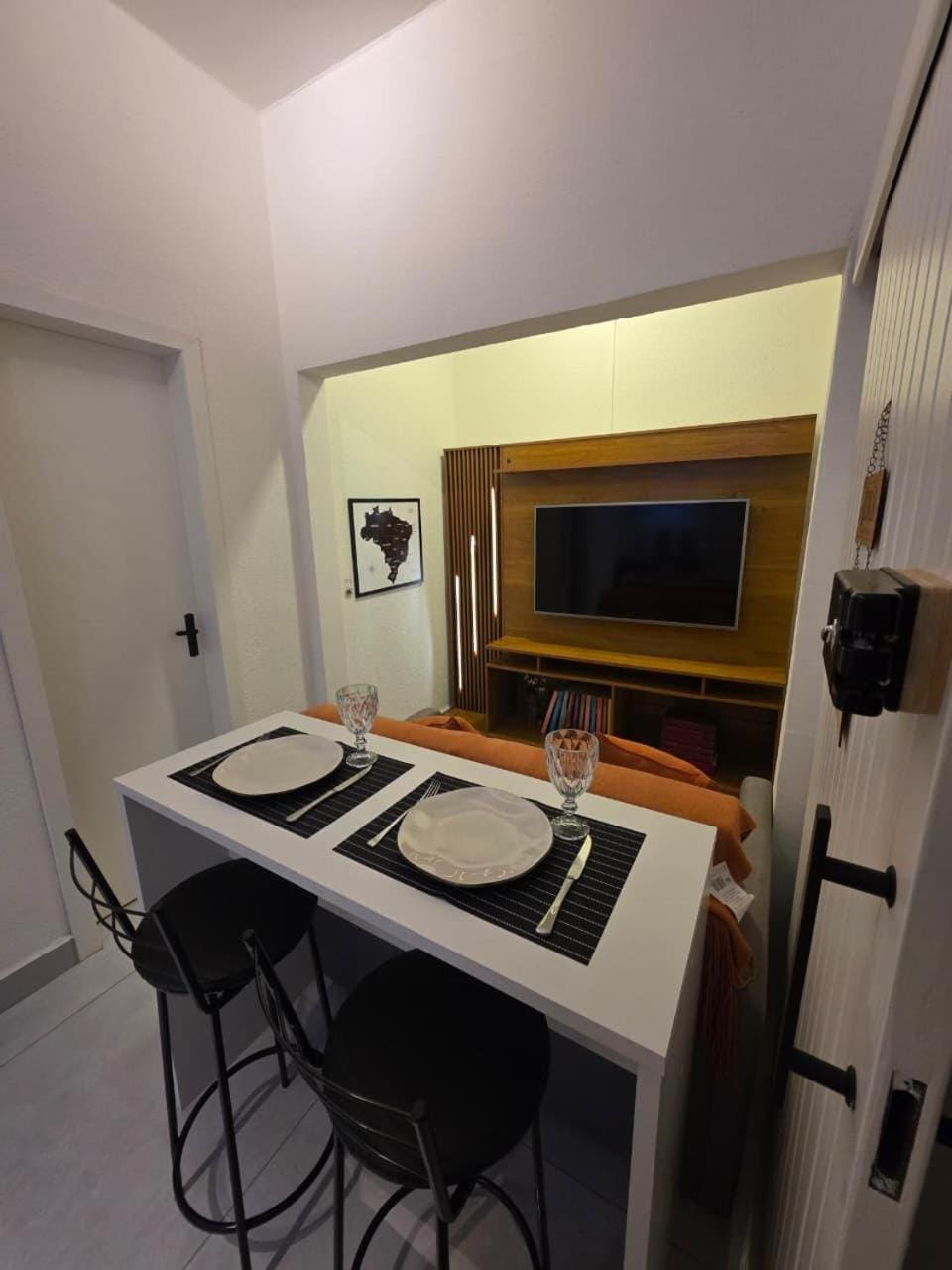 TV and multimedia, Living room, Dining area