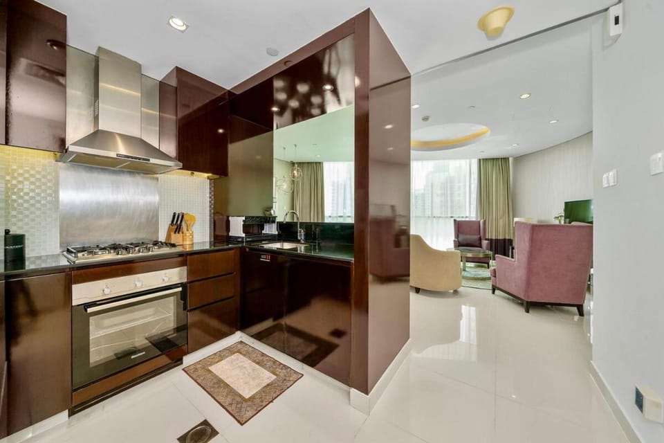 Luxury 3BR Burj Khalifa View & full Infinity Pool Apartment in Dubai