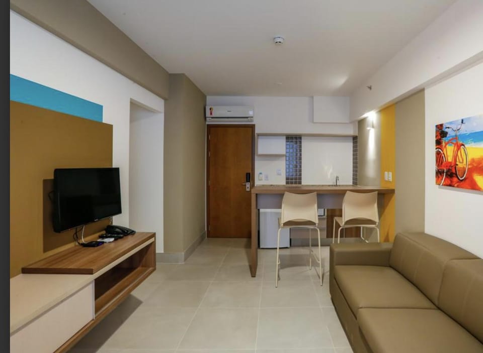TV and multimedia, Living room, Dining area, air conditioner