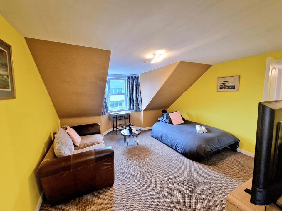 Heart of Inverness home base - all at doorstep Apartment in Inverness