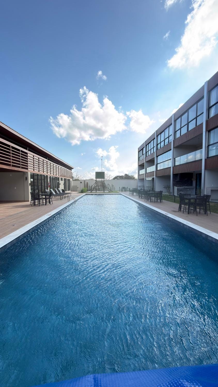 Property building, Day, Pool view, Swimming pool
