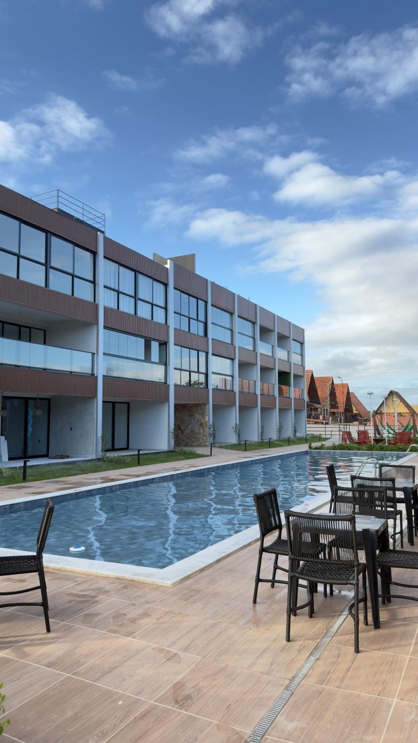Property building, Swimming pool, Swimming pool