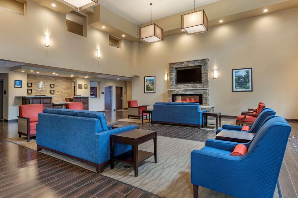 Communal lounge/ TV room, Lobby or reception, On site