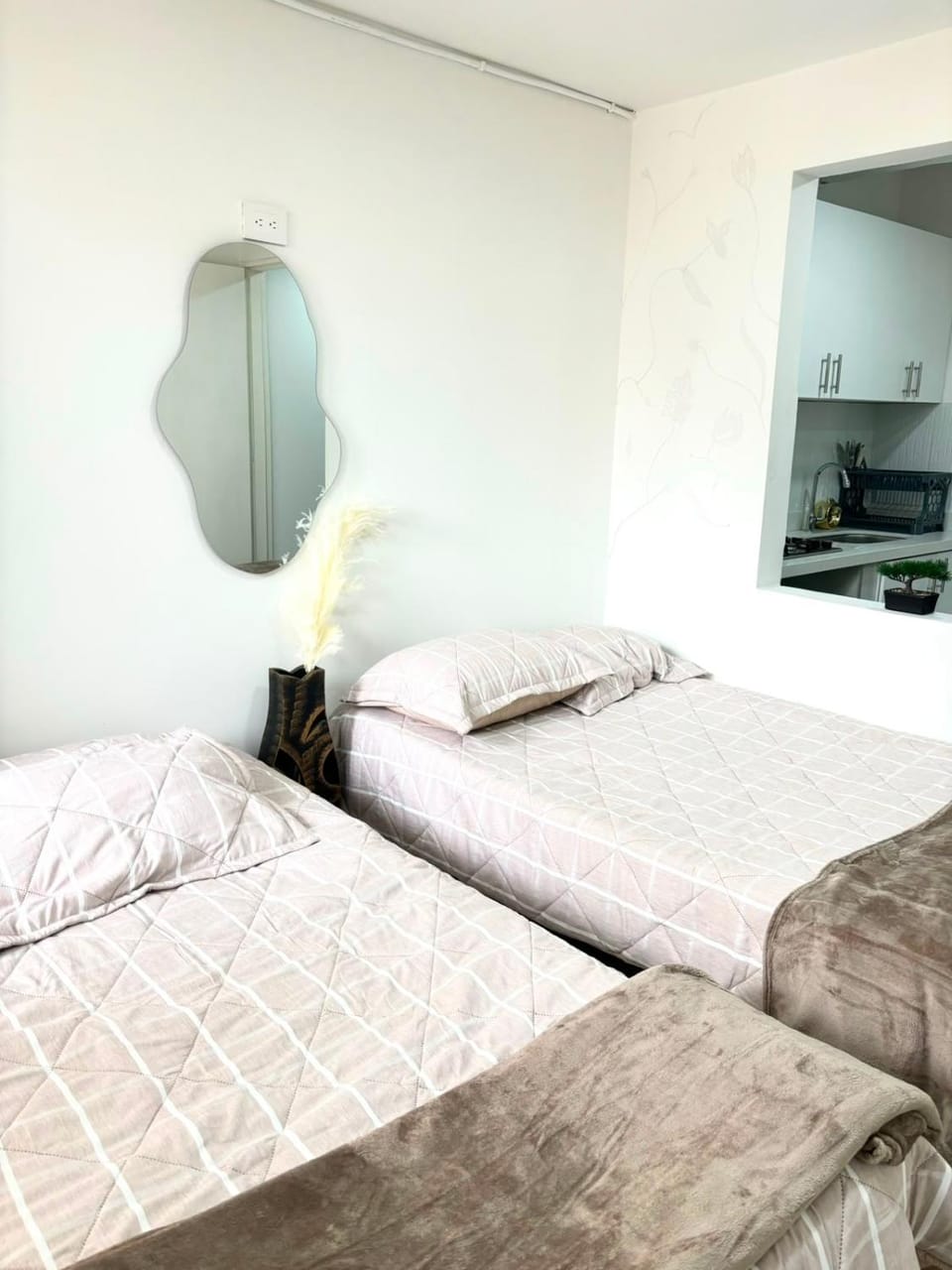 Loft en Laureles con Terraza Privada & Parqueadero Apartment in Medellin