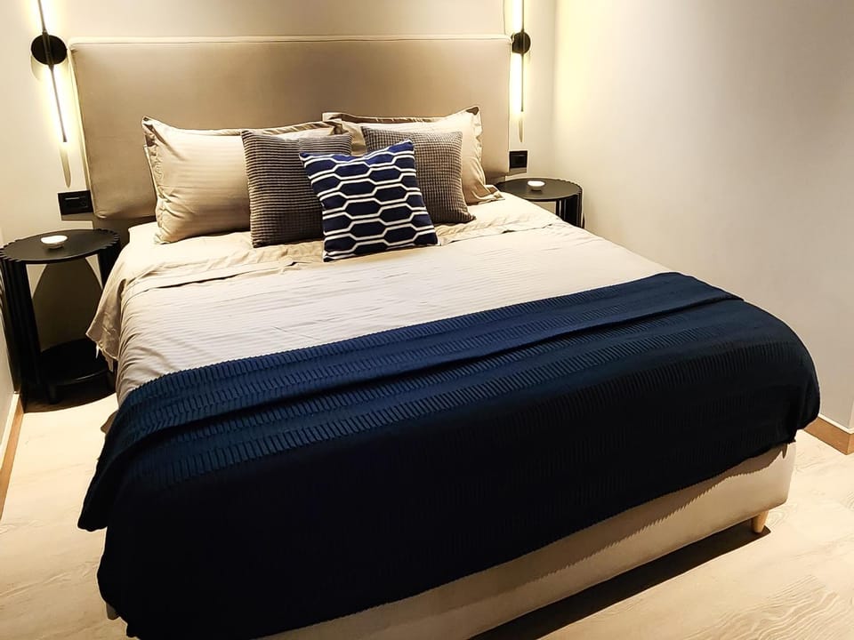 Villa Luxury, Party Room, Pool, 6 Rooms Poblado Villa in Medellin