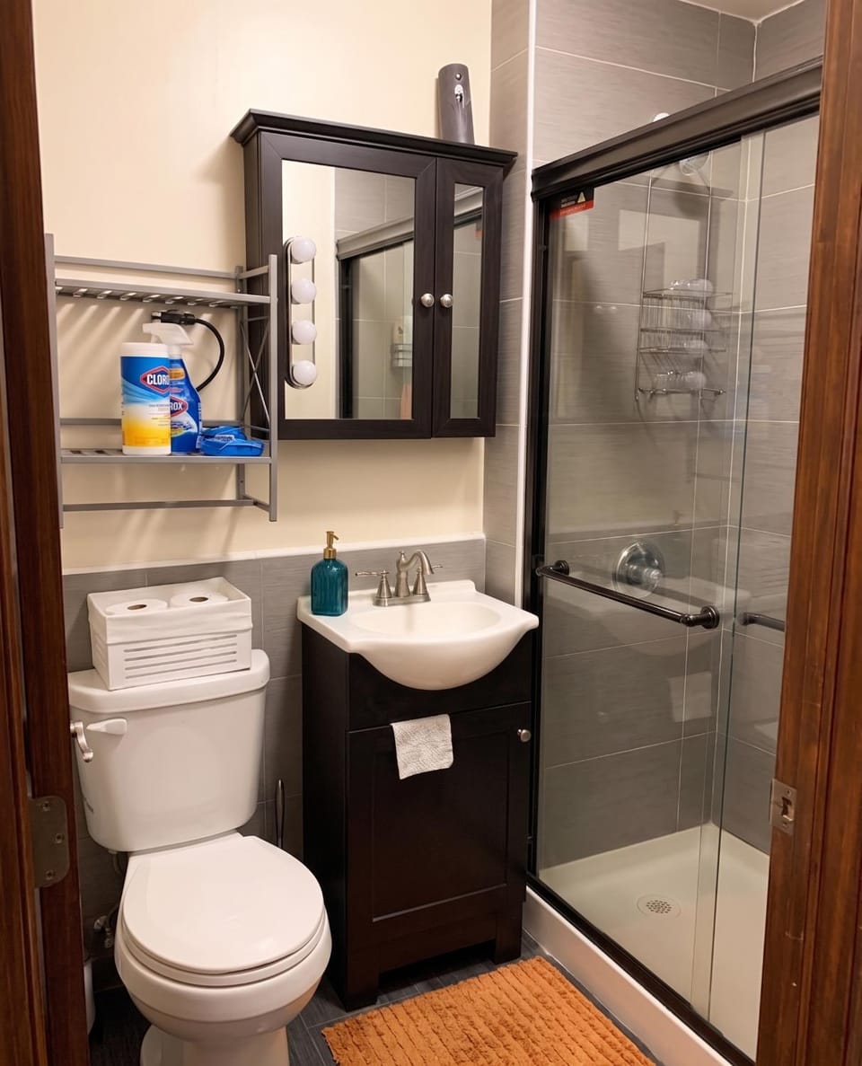 Toilet, Bathroom