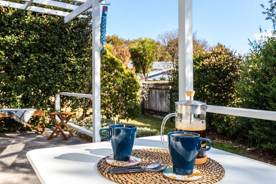 Patio, Spring, Day, Garden, Coffee/tea facilities, Garden view