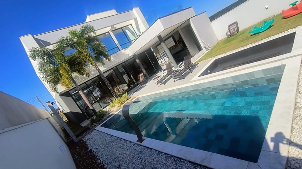 Day, Pool view, Swimming pool, sunbed