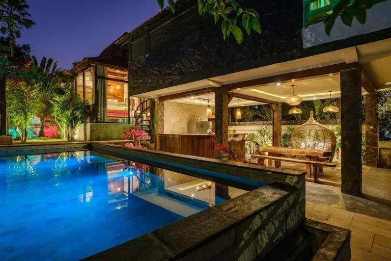 Ocean view bungallow stay and recovery Apartment in Bali