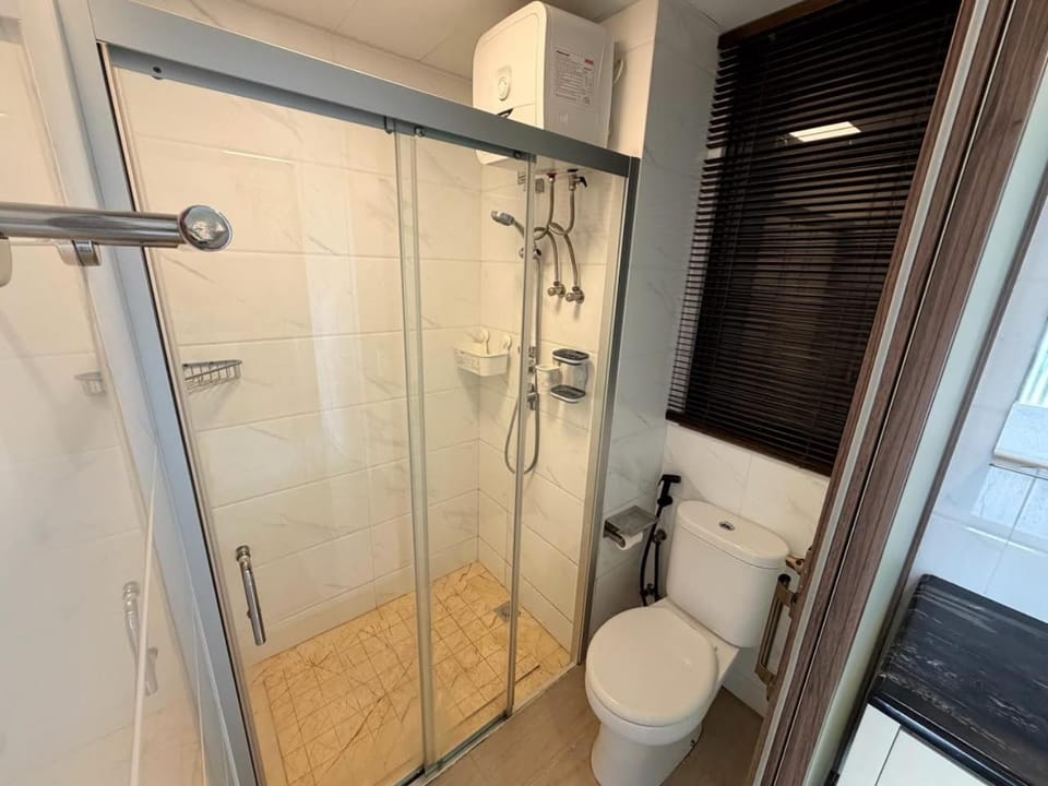 Shower, Toilet, Bathroom
