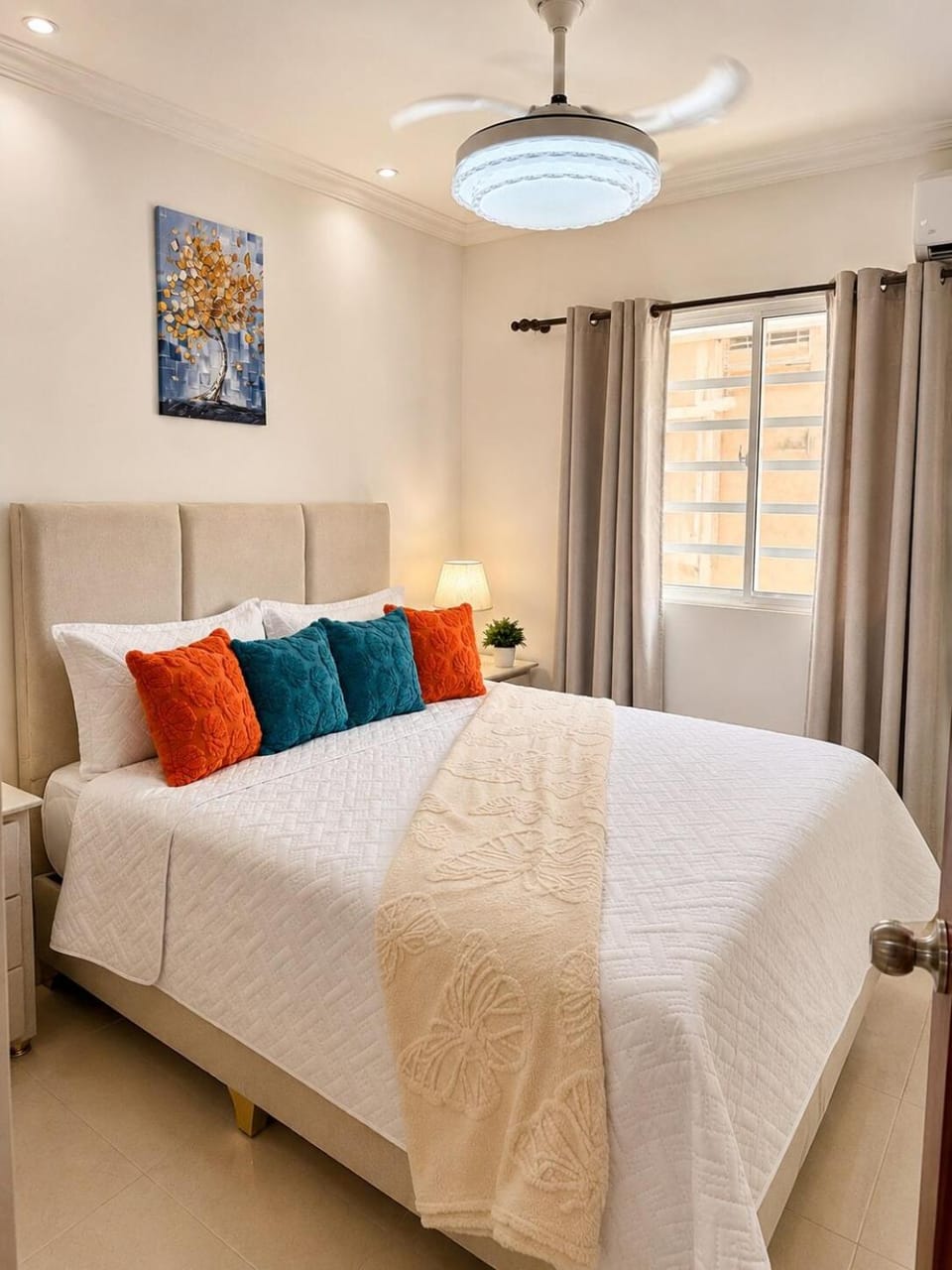 Oceanfront AC Wi-Fi Coffee Summer vacation Apartment in Santo Domingo Este