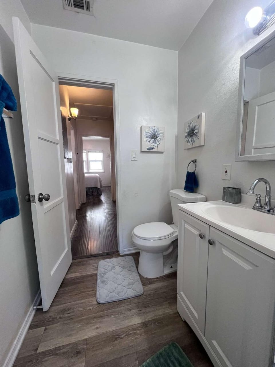 Sherman Oaks Apt Free Parking Near Universal Studios Apartment in Sherman Oaks